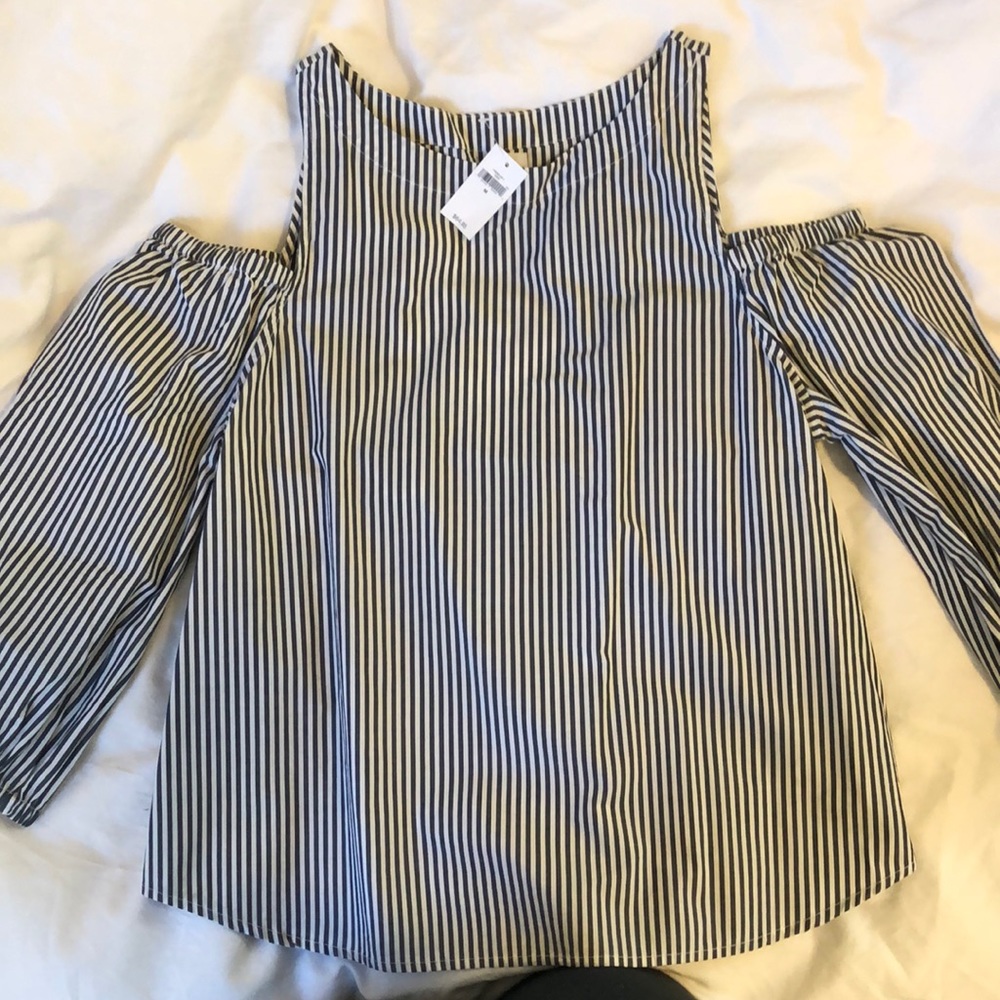 Blue/white striped shirt